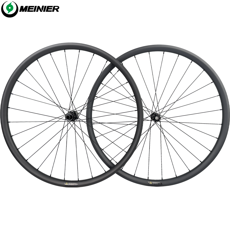 High Quality Carbon MTB Wheelset 29 Inch 28 Hole 30mm Rim Depth Carbon Clincher Wheel Disc Brake Mountain Bike Wheel Set