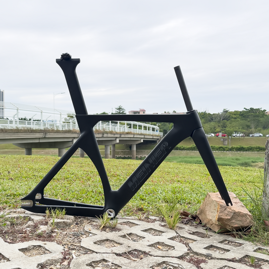 Core Technology Analysis of Carbon Fiber Road Bike Frames: EPS Lost Foam Process, the Key to Unlocking Lightweight and High Precision