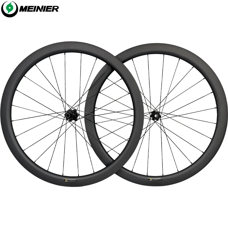 Lightweight 700C Carbon Road Bike Wheelset 50MM Rim Depth Disc Brake Wheelset Clincher