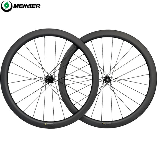 Lightweight 700C Carbon Road Bike Wheelset 50MM Rim Depth Disc Brake Wheelset Clincher