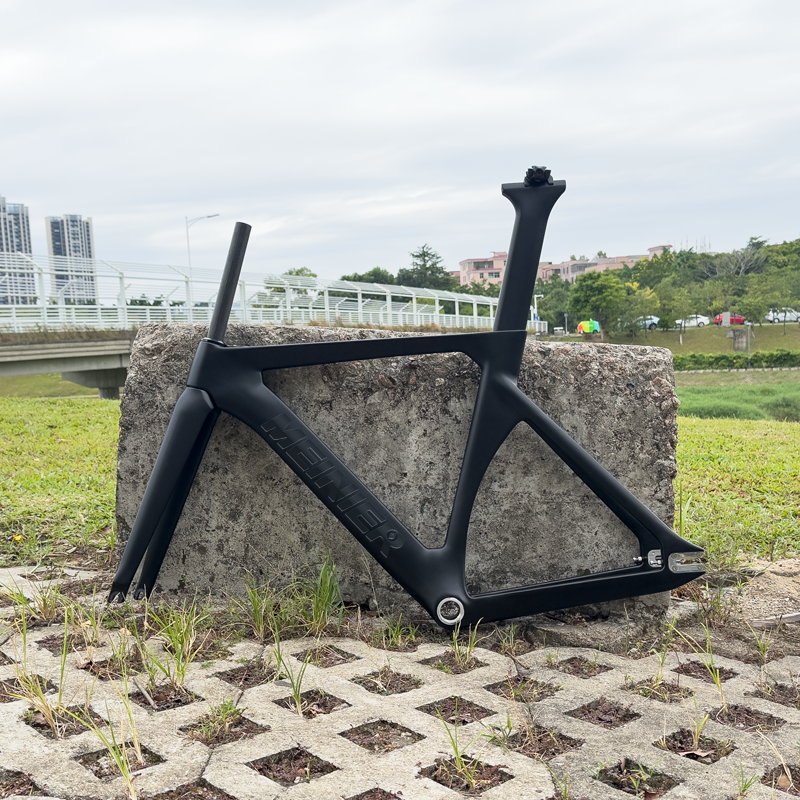 MEINIER Upgraded T1000 Carbon Track Frameset Max 700Cx25C Tire Fixed Gear Frame for Bike Racing Racing