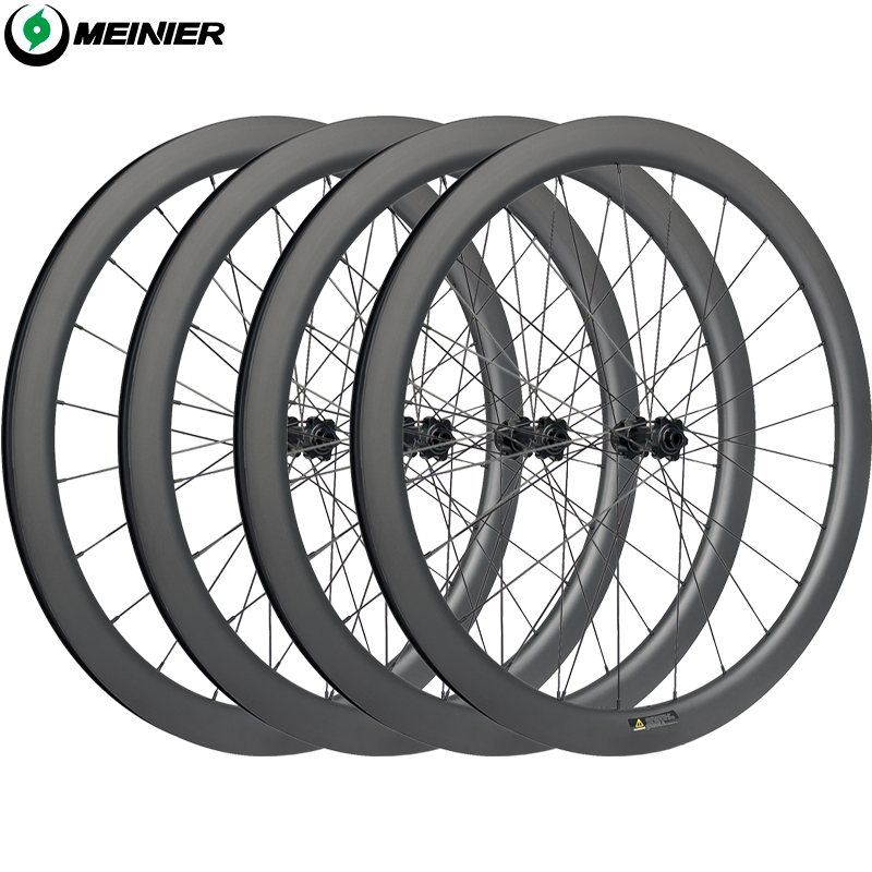Lightweight 700C Carbon Road Bike Wheelset 50MM Rim Depth Disc Brake Wheelset Clincher